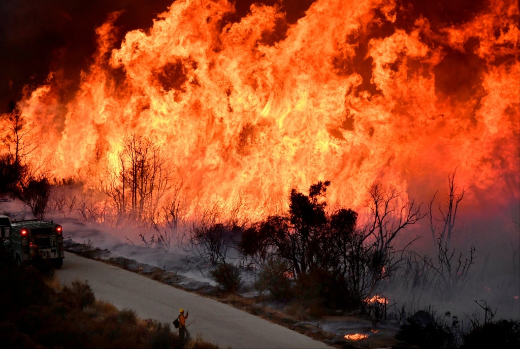 California Fire Map Update: Photos Of Destruction Across Los Angeles - California Fire Heat Map